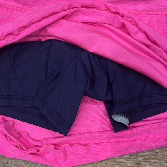 Peter Millar UPF 50 Hot Pink Ruffle Hem Athletic Tennis Golf Skirt Skort Small - Picture 3 of 5